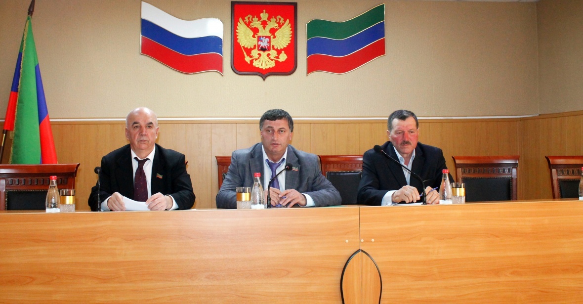 В Хасавюртовском районе состоялась двадцать четвертая сессия Собрания депутатов шестого созыва.