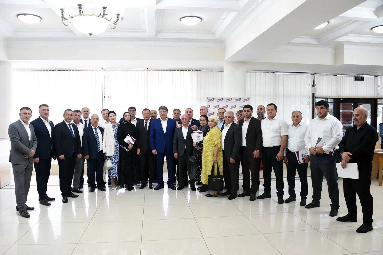 Делегация Хасавюртовского района приняла участие в третьем этапе XXXVII Конференции «Единой России»